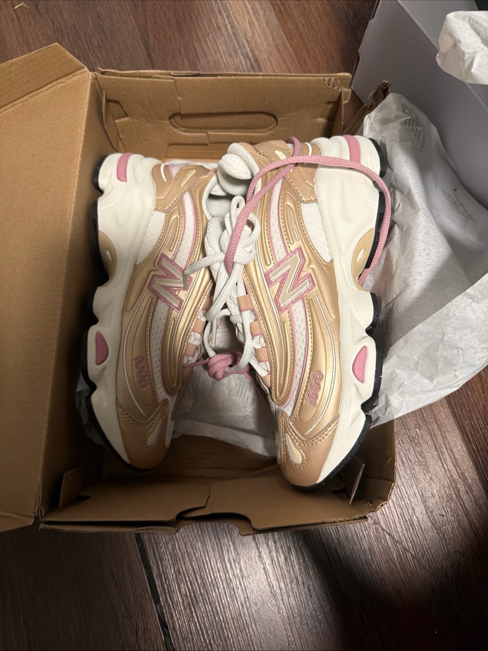 New Balance Women’s Size 6 M1000FLP Pink